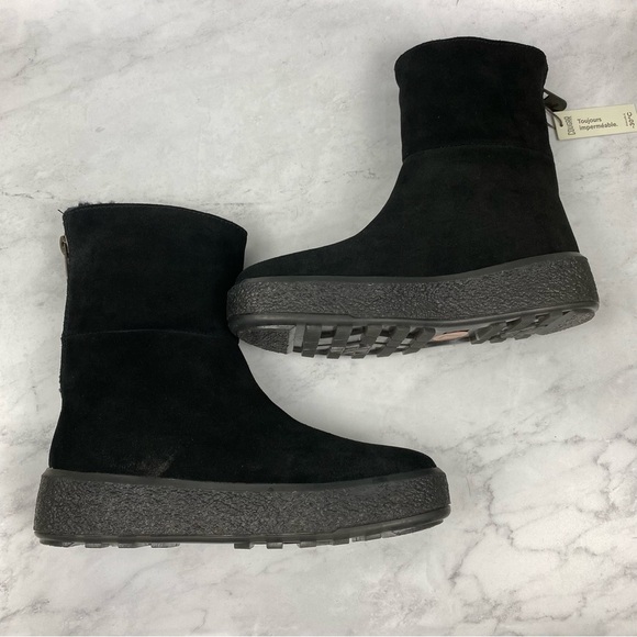 Cougar: Button Sueded Genuine Lambswool Waterproof Short Winter Boots Size 7 NWT - Picture 5 of 9